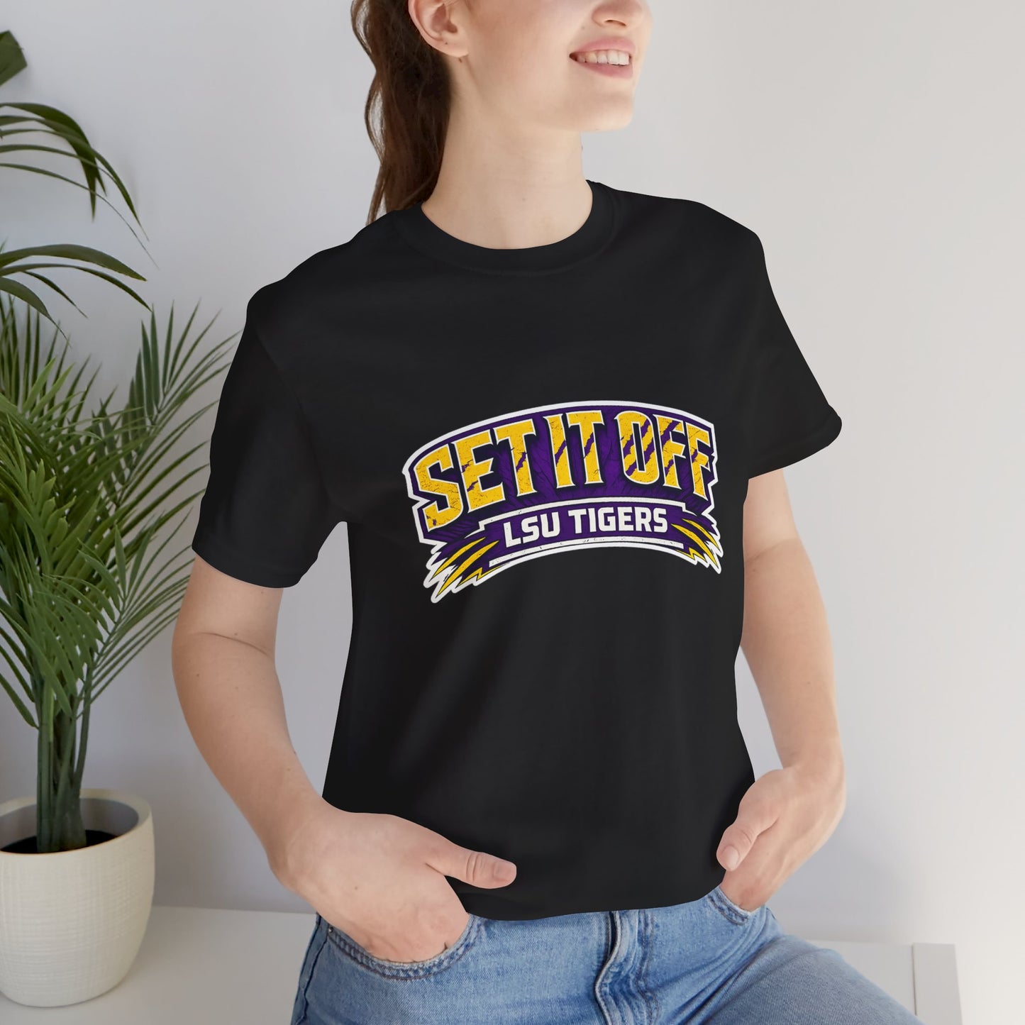 Set it off Graphic Tee — Bold 'Set It Off' Band-Style Shirt