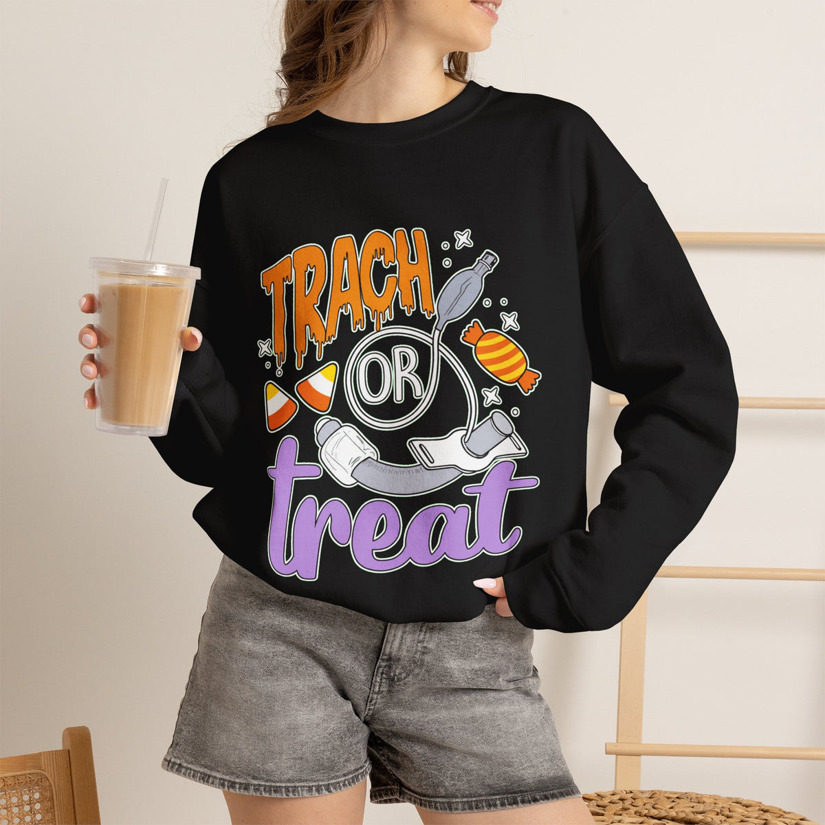 🎃 TRACH OR TREAT CREWNECK SWEATSHIRT 🫁🍬